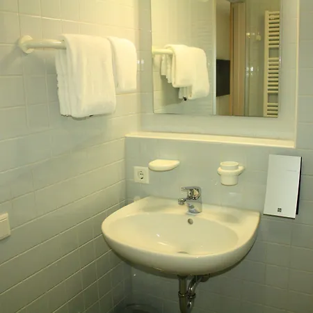 Gaestehaus St Theresia Bodensee 3*