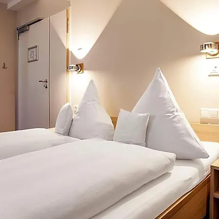 Hotel Gaestehaus St Theresia Bodensee